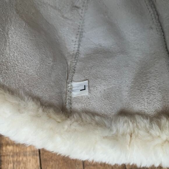 100% Sheepskin Ivory Shearling Fur Beanie Unisex Large Round Bucket Hat Winter main image 9